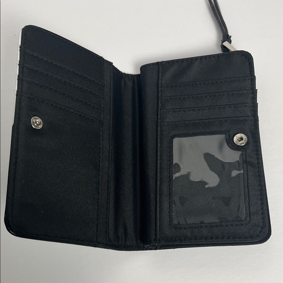 Black and White Yin Yang Wallet - Picture 2 of 10